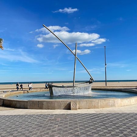 バレンシアHabitacion Frente A Playa De La Malvarrosaアパートメント エクステリア 写真