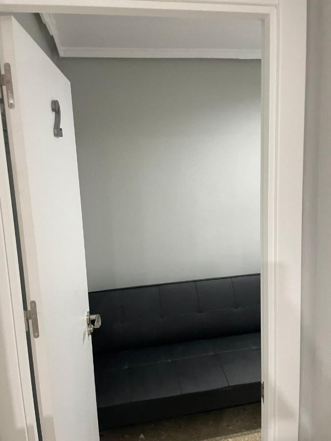 バレンシアHabitacion Frente A Playa De La Malvarrosaアパートメント エクステリア 写真